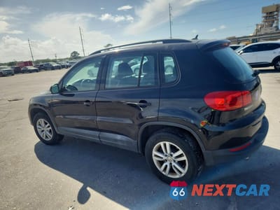 Drugie zdjęcie samochodu z przodu: 2016 VOLKSWAGEN TIGUAN VIN:WVGAV7AX0GW520003 - miniatura