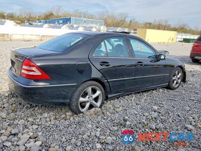 Trzecie zdjęcie samochodu z tyłu: 2005 MERCEDES-BENZ C 230K SPORT SEDAN VIN:WDBRF40J85F641261 - miniatura