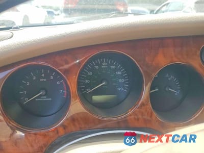 Zdjęcie 9 z 12 samochodu: 2002 JAGUAR XKR VIN:SAJDA42B02PA25774 - miniatura