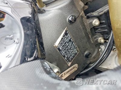 Zdjęcie 9 z 9 samochodu: 2009 KAWASAKI ZX1400 VIN:JKBZXNC179A013104 - miniatura