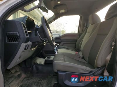 Zdjęcie 7 z 12 samochodu: 2017 FORD F150 VIN:1FTMF1C8XHKC22665 - miniatura