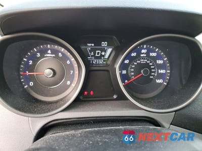 Zdjęcie 9 z 12 samochodu: 2015 HYUNDAI ELANTRA SE VIN:5NPDH4AE0FH642807 - miniatura