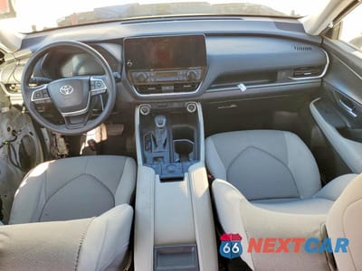Zdjęcie 8 z 14 samochodu: 2025 TOYOTA GRAND HIGHLANDER HYBRID LE VIN:5TDACAB54SS049079 - miniatura