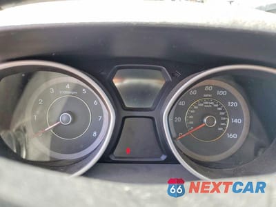 Zdjęcie 9 z 12 samochodu: 2012 HYUNDAI ELANTRA LIMITED VIN:KMHDH4AE7CU257063 - miniatura
