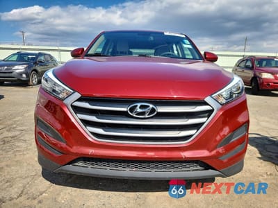 Piąte zdjęcie samochodu w środku: 2018 HYUNDAI TUCSON SE VIN:KM8J2CA44JU823750 - miniatura