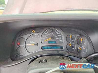 Zdjęcie 9 z 12 samochodu: 2003 CHEVROLET SILVERADO K1500 VIN:2GCEK19T731281435 - miniatura