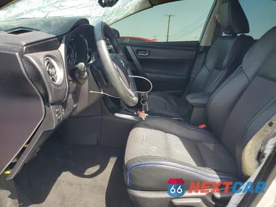Zdjęcie 7 z 12 samochodu: 2017 TOYOTA COROLLA SE VIN:5YFBURHE6HP615350 - miniatura