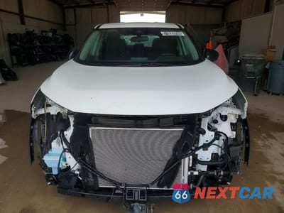 Piąte zdjęcie samochodu w środku: 2023 NISSAN ROGUE S VIN:5N1BT3AA9PC944229 - miniatura