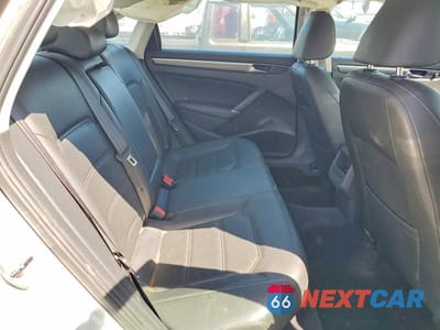 Zdjęcie 10 z 13 samochodu: 2017 VOLKSWAGEN PASSAT R-LINE VIN:1VWDT7A37HC071357 - miniatura