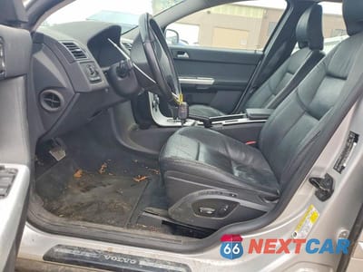 Zdjęcie 7 z 13 samochodu: 2011 VOLVO V50 T5 VIN:YV1672MW5B2630582 - miniatura