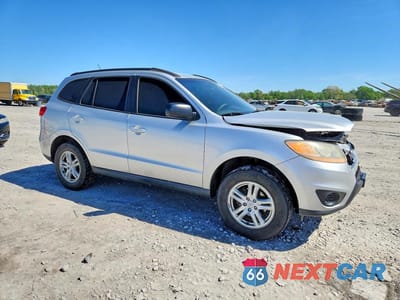 Czwarte zdjęcie samochodu z boku: 2011 HYUNDAI SANTA FE GLS VIN:5XYZG4AG4BG013627 - miniatura