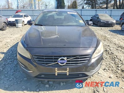 Piąte zdjęcie samochodu w środku: 2015 VOLVO S60 PREMIER VIN:YV149MFK4F1351577 - miniatura