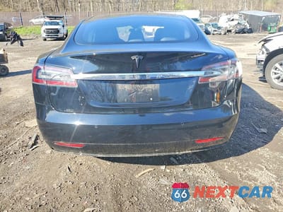Zdjęcie 6 z 11 samochodu: 2016 TESLA MODEL S VIN:5YJSA1E2XGF144589 - miniatura