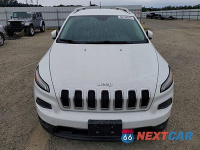 Piąte zdjęcie samochodu w środku: 2014 JEEP CHEROKEE LATITUDE VIN:1C4PJMCB5EW164106 - miniatura