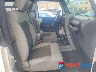 Zdjęcie 10 z 12 samochodu: 2010 JEEP WRANGLER SPORT VIN:1J4AA2D12AL136222 - miniatura
