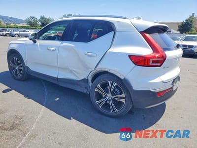 Drugie zdjęcie samochodu z przodu: 2021 VOLVO XC40 T5 INSCRIPTION VIN:YV4162UL2M2565618 - miniatura