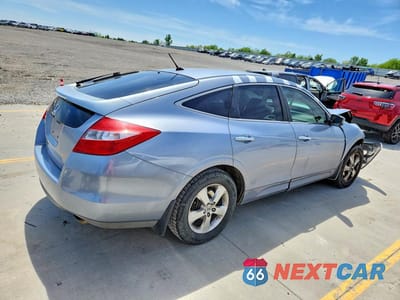 Trzecie zdjęcie samochodu z tyłu: 2010 HONDA ACCORD CROSSTOUR EX VIN:5J6TF1H31AL001135 - miniatura