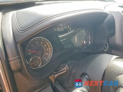 Zdjęcie 9 z 12 samochodu: 2025 RAM 1500 LARAMIE VIN:1C6SRFJP4SN582470 - miniatura