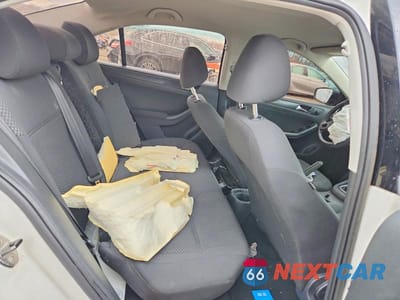 Zdjęcie 10 z 12 samochodu: 2012 VOLKSWAGEN JETTA BASE VIN:3VW1K7AJXCM386925 - miniatura