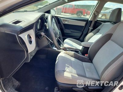 Zdjęcie 7 z 13 samochodu: 2018 TOYOTA COROLLA LE VIN:5YFBURHE7JP808743 - miniatura