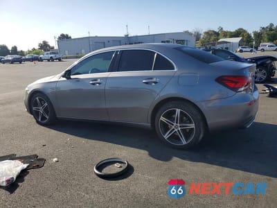 Drugie zdjęcie samochodu z przodu: 2019 MERCEDES-BENZ A 220 VIN:WDD3G4EB1KW029359 - miniatura