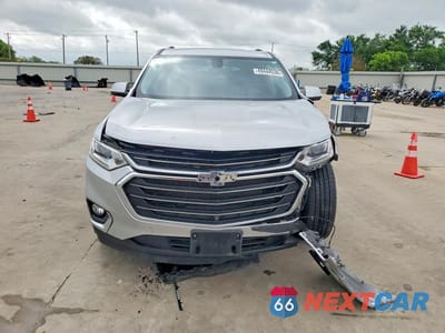 Piąte zdjęcie samochodu w środku: 2021 CHEVROLET TRAVERSE LT VIN:1GNERHKW0MJ240832 - miniatura