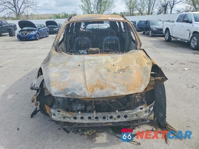 Piąte zdjęcie samochodu w środku: 2016 FORD ESCAPE TITANIUM VIN:1FMCU0JX4GUB11775 - miniatura