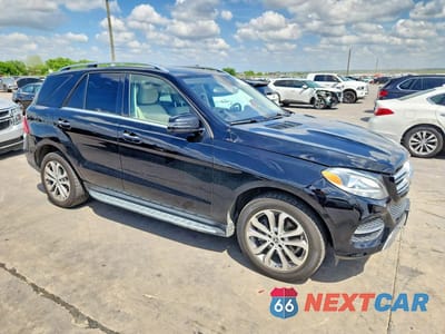 Czwarte zdjęcie samochodu z boku: 2018 MERCEDES-BENZ GLE 350 VIN:4JGDA5JB6JB175351 - miniatura