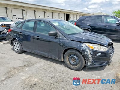 Czwarte zdjęcie samochodu z boku: 2017 FORD FOCUS S VIN:1FADP3E20HL253327 - miniatura