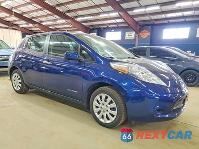 Czwarte zdjęcie samochodu z boku: 2017 NISSAN LEAF S VIN:1N4BZ0CP9HC307318 - miniatura