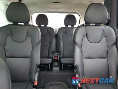 Zdjęcie 10 z 13 samochodu: 2022 VOLVO XC90 T6 MOMENTUM VIN:YV4A221K1N1840376 - miniatura