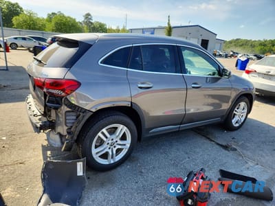 Trzecie zdjęcie samochodu z tyłu: 2021 MERCEDES-BENZ GLA 250 4MATIC VIN:W1N4N4HB6MJ197930 - miniatura