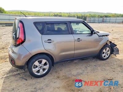 Trzecie zdjęcie samochodu z tyłu: 2017 KIA SOUL BASE VIN:KNDJN2A29H7485050 - miniatura