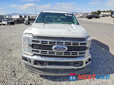 Piąte zdjęcie samochodu w środku: 2025 FORD F250 SUPER DUTY VIN:1FT7W2BT3SEC93902 - miniatura