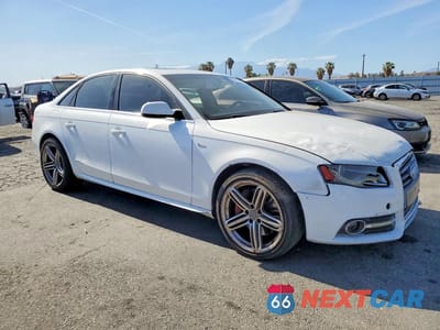 Czwarte zdjęcie samochodu z boku: 2012 AUDI A4 PREMIUM PLUS VIN:WAUFFAFL0CN007082 - miniatura