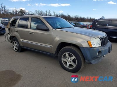 Czwarte zdjęcie samochodu z boku: 2006 JEEP GRAND CHEROKEE LAREDO VIN:1J8GR48K56C282542 - miniatura