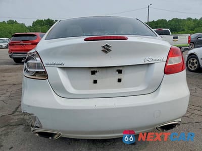 Zdjęcie 6 z 13 samochodu: 2010 SUZUKI KIZASHI SE VIN:JS2RE9A34A6101326 - miniatura