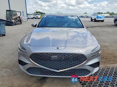 Piąte zdjęcie samochodu w środku: 2023 GENESIS G70 2.0T VIN:KMTG34TA1PU134876 - miniatura