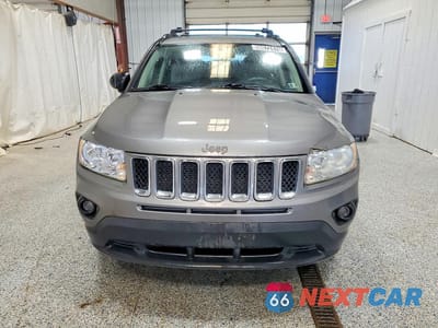 Piąte zdjęcie samochodu w środku: 2012 JEEP COMPASS SPORT VIN:1C4NJDBB0CD705497 - miniatura
