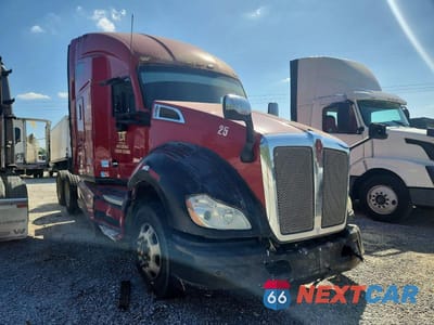 2014 KENWORTH T680 SEMI TRUCK 1XKYDP9X4EJ400651 - główne zdjęcie licytacji z USA - miniatura
