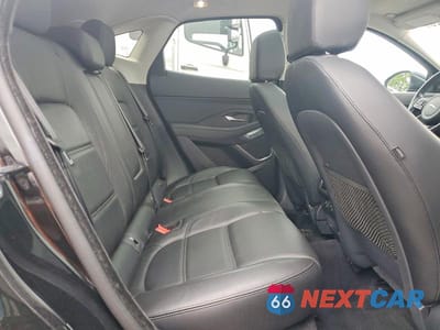 Zdjęcie 11 z 13 samochodu: 2018 JAGUAR E-PACE SE VIN:SADFP2FX1J1Z32911 - miniatura