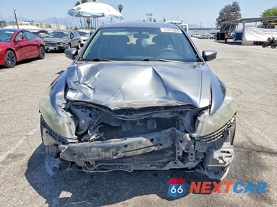 Piąte zdjęcie samochodu w środku: 2011 HONDA ACCORD LX VIN:1HGCP2F33BA018285 - miniatura