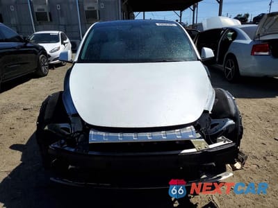 Piąte zdjęcie samochodu w środku: 2022 TESLA MODEL Y VIN:7SAYGDEF0NF397305 - miniatura