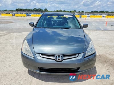 Piąte zdjęcie samochodu w środku: 2005 HONDA ACCORD LX VIN:1HGCM56445A072136 - miniatura