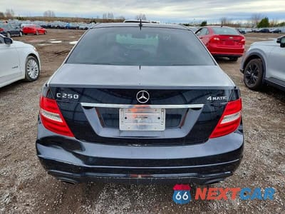 Zdjęcie 6 z 12 samochodu: 2012 MERCEDES-BENZ C 250 4MATIC VIN:WDDGF8FB7CA689348 - miniatura
