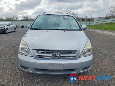 Piąte zdjęcie samochodu w środku: 2008 KIA SEDONA LX VIN:KNDMB233286220696 - miniatura