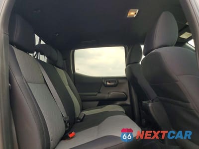 Zdjęcie 10 z 12 samochodu: 2021 TOYOTA TACOMA TRD SPORT VIN:5TFAZ5CN0MX107478 - miniatura