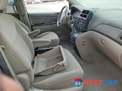 Zdjęcie 13 z 14 samochodu: 2004 TOYOTA SIENNA CE VIN:5TDZA23CX4S122146 - miniatura