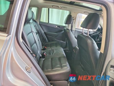 Zdjęcie 11 z 13 samochodu: 2017 VOLKSWAGEN TIGUAN SPORT VIN:WVGTV7AX7HK019420 - miniatura