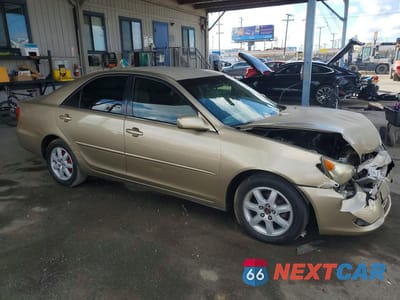 Czwarte zdjęcie samochodu z boku: 2005 TOYOTA CAMRY LE VIN:4T1BE32K75U554044 - miniatura